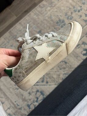 Vintage Havana Kids Sneakers Size 10 Silver Glitter Star Side Zip Shoes